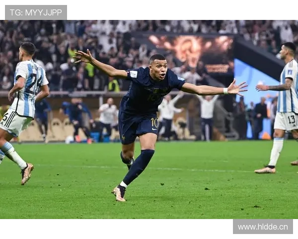 姆巴佩率法国队获2022世界杯亚军,个人表现稳健 姆巴佩率法国队获2022世界杯亚军,个人表现稳健