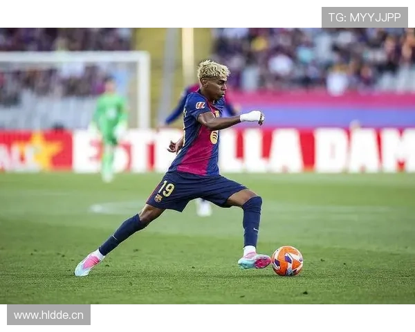 亚马尔与博扬巅峰期对比：巴萨神童成长路径与生涯走向的关键差异