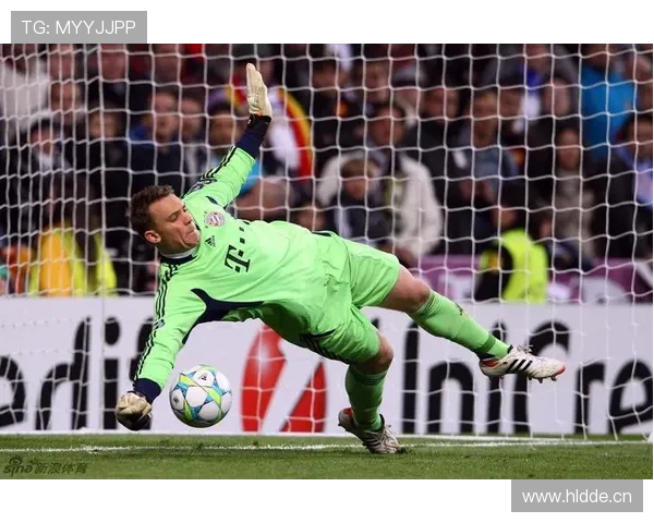 欧冠对阵皇马：诺伊尔的经典表现